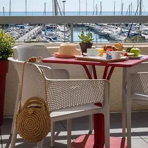 Ibis Budget Bord De Menton